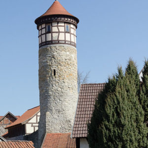 Kirchenburganlage mit Hutturm in Vachdorf
